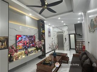 Khó tìm! lô góc thịnh quang, 2 thoáng, thang máy,nhà dân xây mới đẹp, ở ngay, sổ vuông đẹp, 39m2*5t