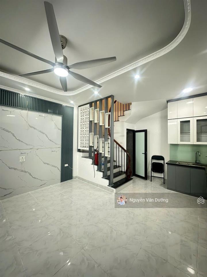 Giá quá tốt! tôn đức thắng, 7,2 tỷ có ngay nhà mới 5 tầng, mặt tiền rộng, thêm 20m2 sân riêng