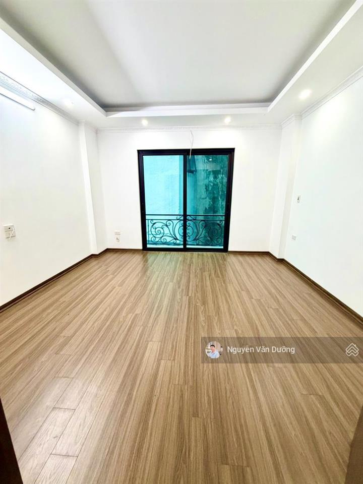 Giá quá tốt! tôn đức thắng, 7,2 tỷ có ngay nhà mới 5 tầng, mặt tiền rộng, thêm 20m2 sân riêng