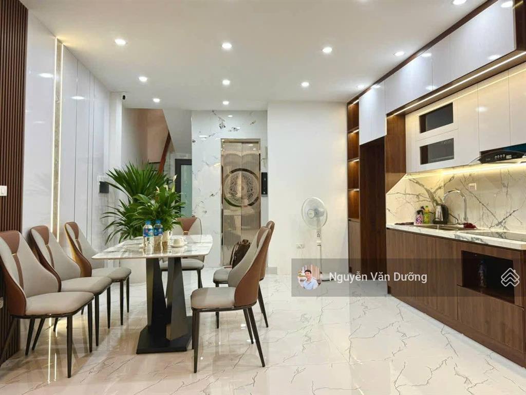 Quá rẻ! pháo đài láng, ô tô gần, thang máy, ngõ nông, dân xây mới đẹp ở ngay, 38m2*6t, nhỉnh 8 tỷ