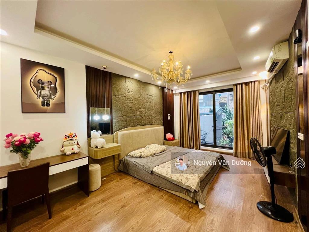 Giảm sốc! nhà riêng thịnh quang, 2 thoáng, 1p ra phố, nhà dân xây chắc chắn, sổ vuông đẹp 40m2 * 5t