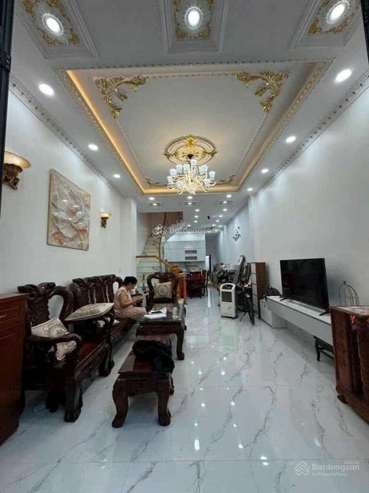 Cực hiếm! phố nguyên hồng, 30m ra ô tô, ngõ rộng thông, sát phố, dân xây chắc chắn, 40m2 * 5t