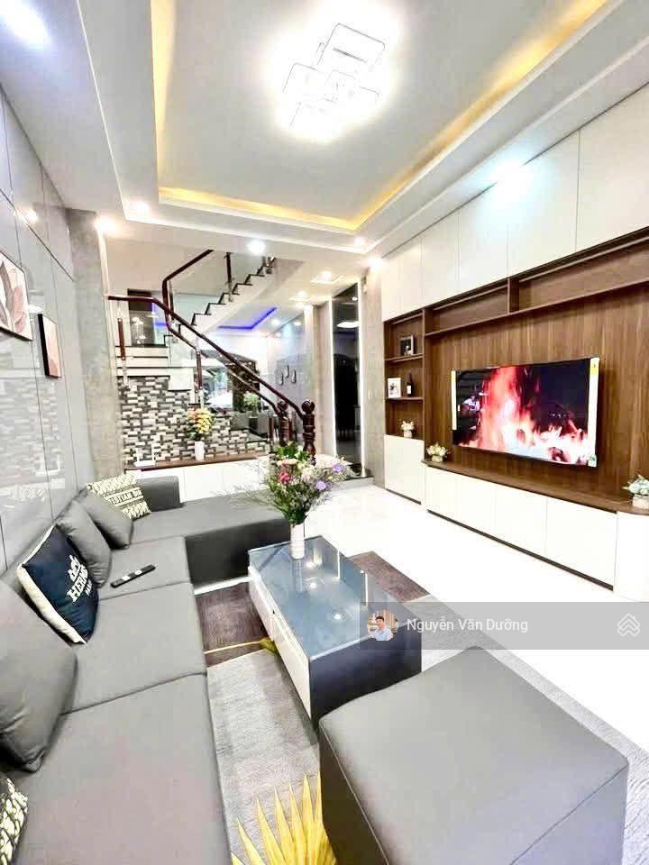 Quá hời! nhỉnh 8 tỷ nhà phố trần quang diệu, ngõ nông gần phố, ô tô đỗ gần, nhà đẹp ở ngay, 41m*5t