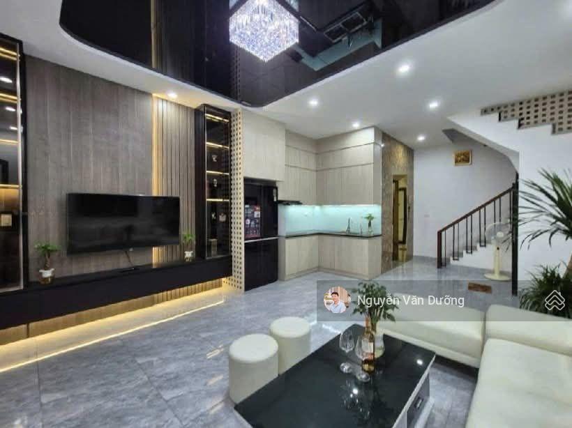 Giảm chào 1.2 tỷ! phố xã đàn, thang máy xịn, ngõ thông gần phố, ô tô cách 30m, ko quy hoạch 40m2*6t