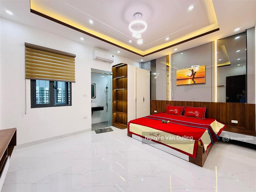 Hiếm có! nhà phố phạm ngọc thạch, ngõ ba gác, ô tô đỗ, gần đại học y và vincom, dt 39m² * 5t