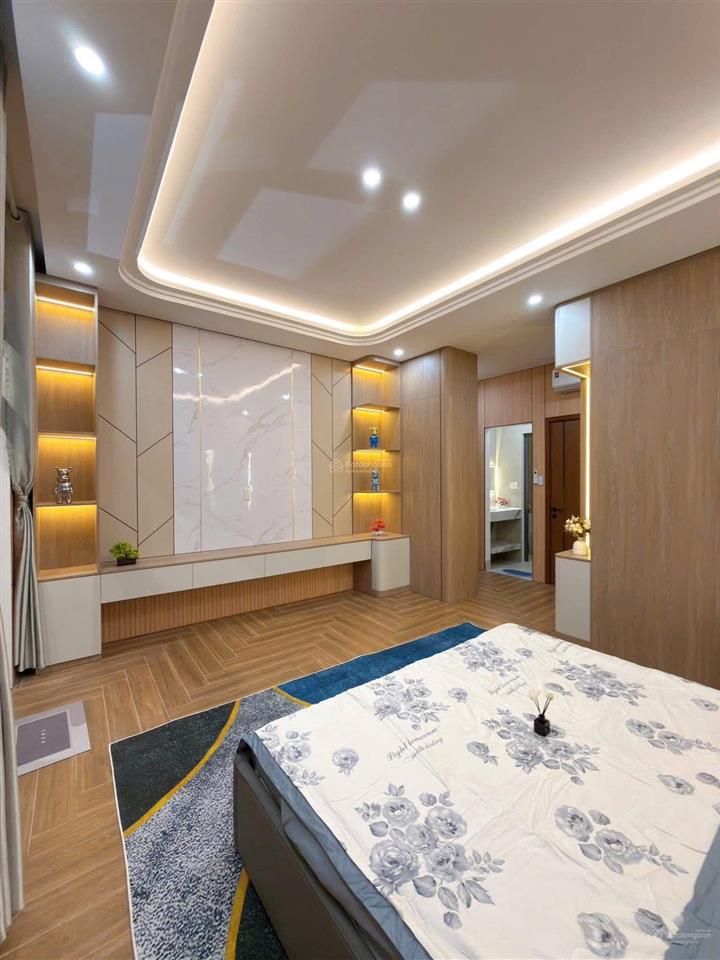 Giá cắt lỗ! nhà phố nguyễn văn tuyết  thái hà ngõ thông tây sơn, ô tô đỗ gần, mới koong, 42m2*5t