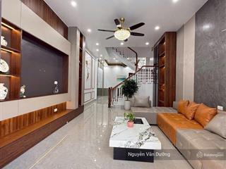 Bóc tem lô góc 2 thoáng, phố trường chinh, ngõ thông, 3 gác đỗ cửa, nhà đẹp ở luôn, 41m2x5t