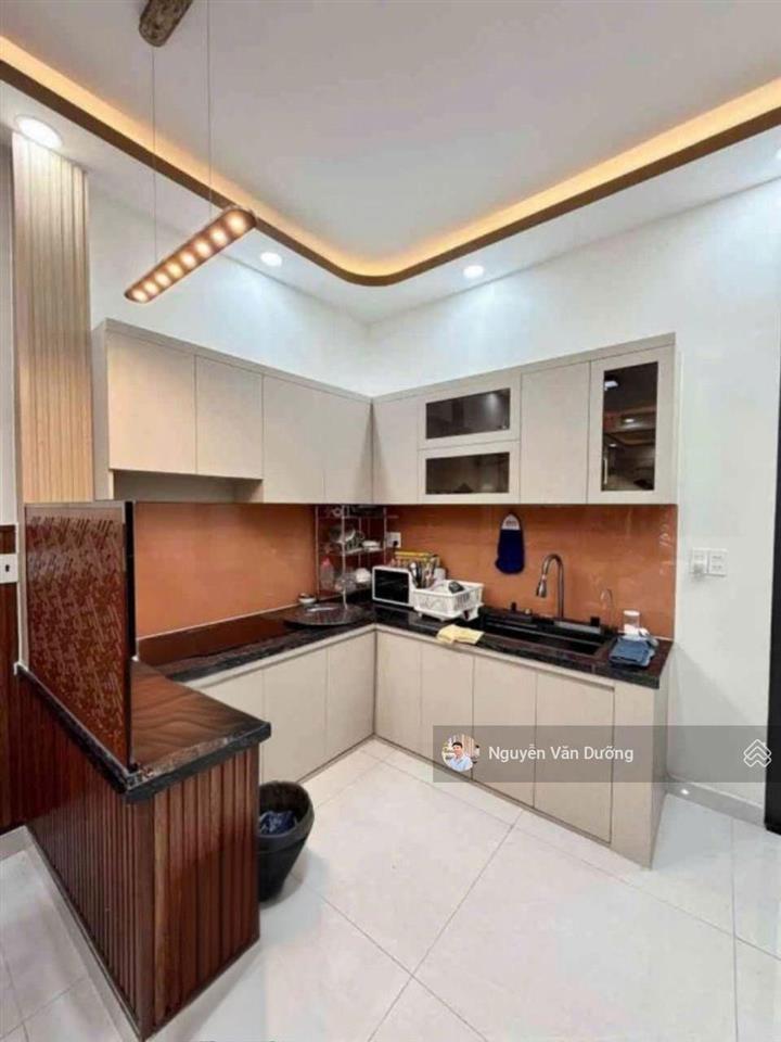 Không bỏ lỡ! phố đặng văn ngữ, lô góc 2 thoáng, đẹp ở ngay, cách ô tô 30m, gần hồ, pl sạch, 39m2*5t