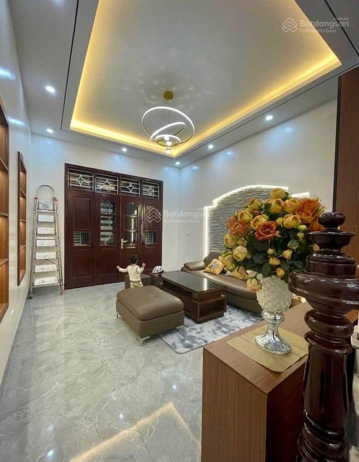 Nhà đẹp phố giảng võ, lô góc 2 thoáng, dân xây ở ngay, ngõ nông thoáng, gần ô tô, dt 40m2 * 5 tầng