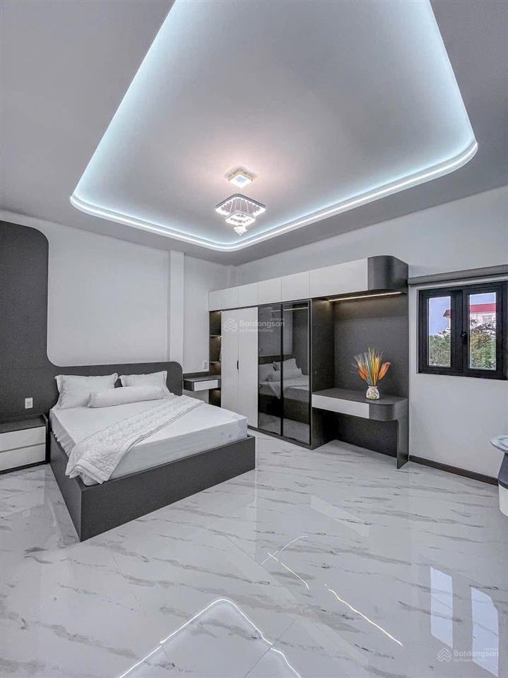 Không có căn thứ 2! phố đoàn thị điểm, lô góc 2 thoáng, ô tô sát nhà , dân xây chắc chắn, 42m2*5t