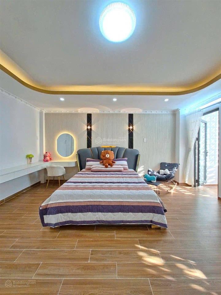 Quá mê! phố nguyên hồng, 35m ra ô tô, ngõ rộng thông, sát phố, nhà mới đẹp, sổ vuông, 42m2 * 5t