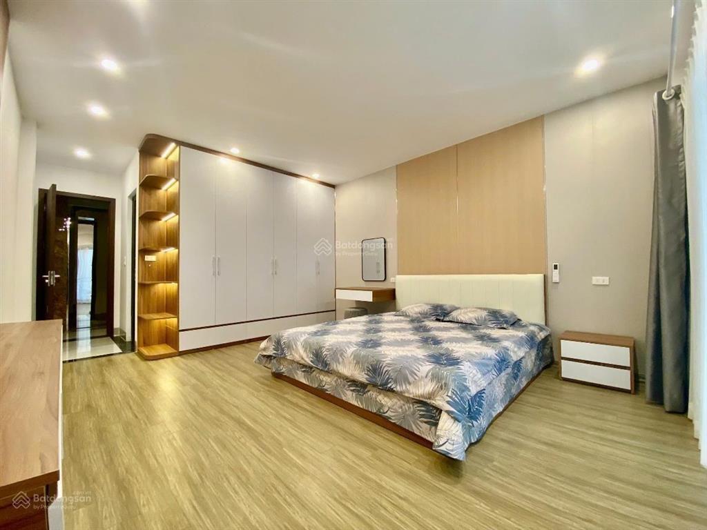 Giảm chào 1 tỷ! phố xã đàn,thang máy xịn, ngõ thông gần phố, ô tô cách 30m, full nt, sổ đẹp,39m2*6t