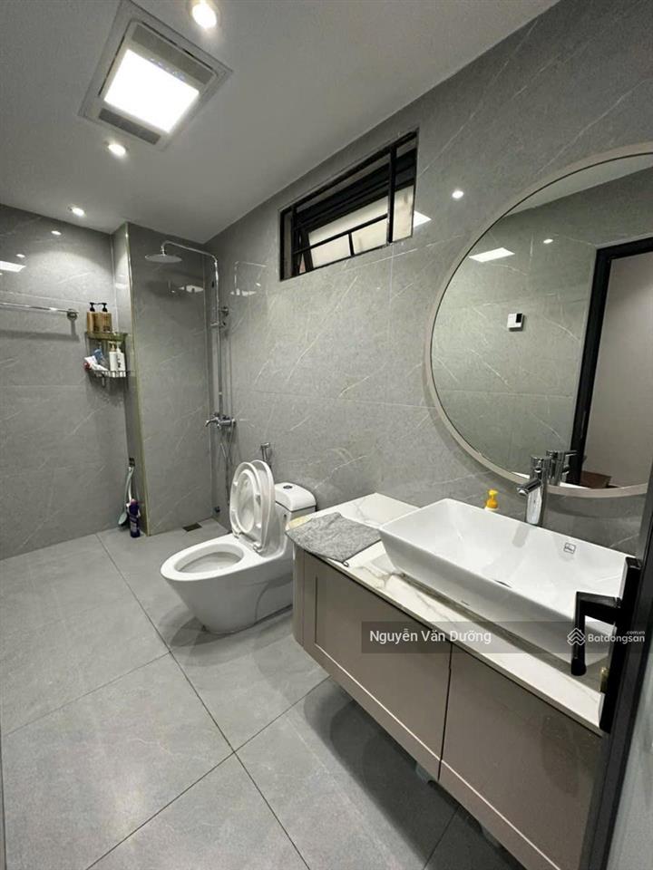 Phân lô! phố hoàng cầu, ngõ 3m thông, 35m ô tô, trước nhà thoáng sáng, dân xây, 40m2*5t, nhỉnh 8 tỷ