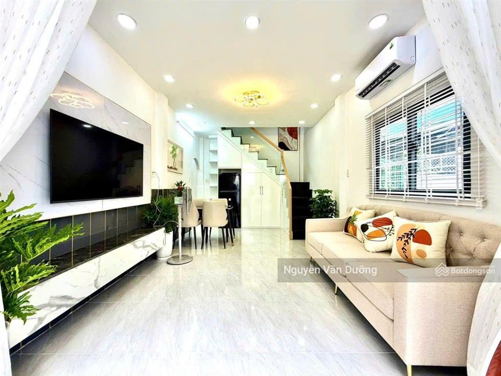 Bán gấp! phố cát linh giáp hào nam, 2 thoáng, ngõ thông kinh doanh, sân để xe, sổ đẹp, 39m2 * 5t