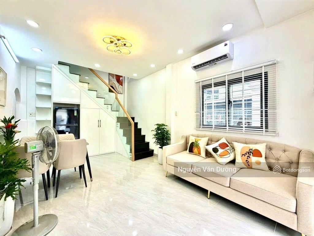 Bán gấp! phố cát linh giáp hào nam, 2 thoáng, ngõ thông kinh doanh, sân để xe, sổ đẹp, 39m2 * 5t