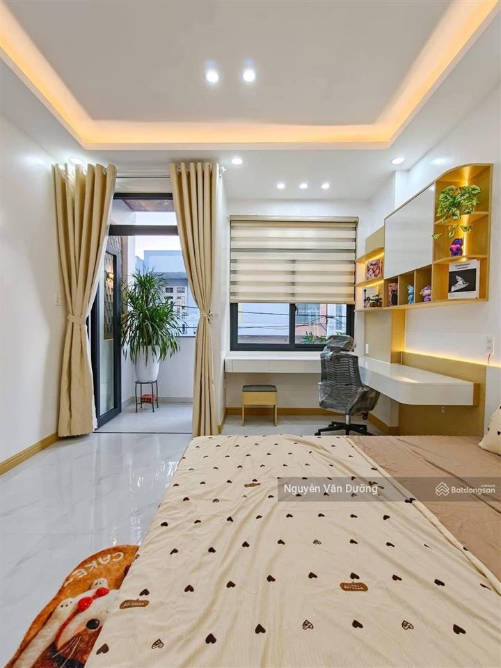 Bán nhà riêng phố trần hữu tước, 20m ra phố, ô tô đỗ, ngõ 3 gác thông, nhà mới, 2 thoáng, dt 40m*5t