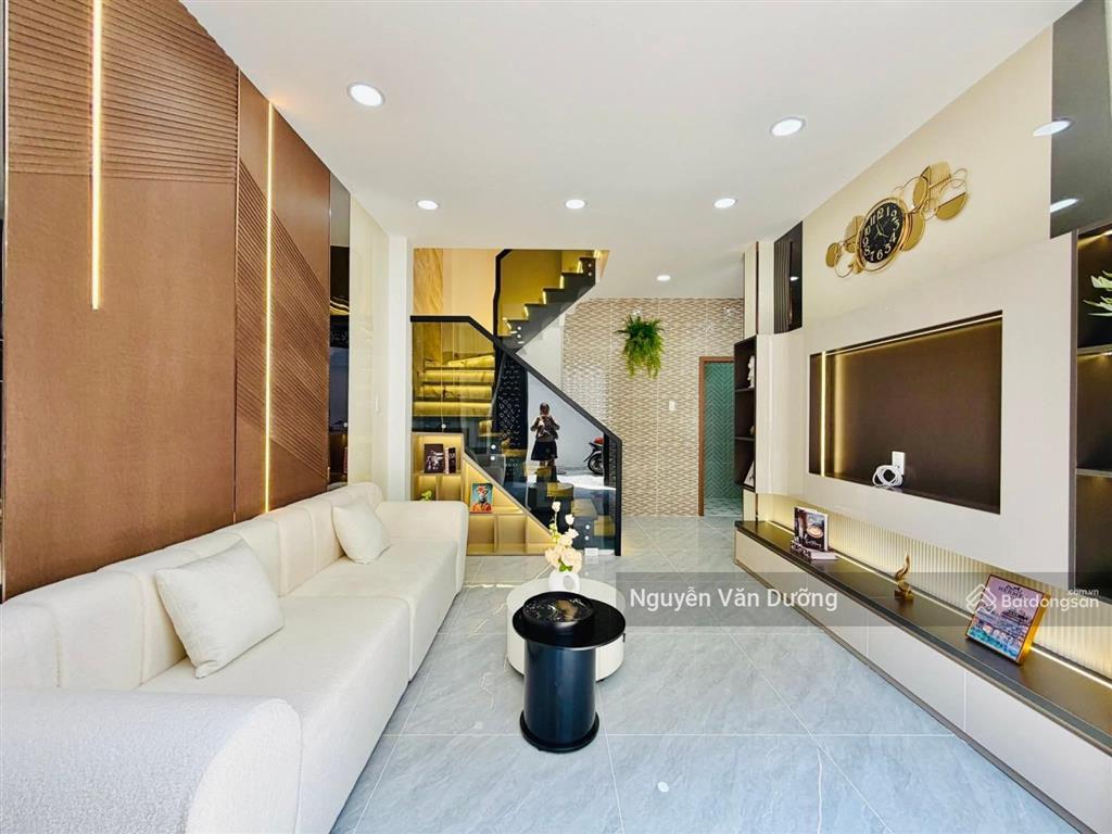 Bán nhà riêng phố trần hữu tước, 20m ra phố, ô tô đỗ, ngõ 3 gác thông, nhà mới, 2 thoáng, dt 40m*5t