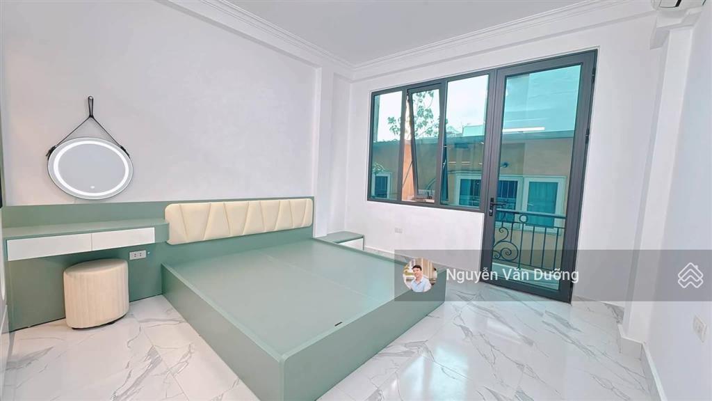 Giá hời! phố lương định của, ngõ 3 gác thông, sát phố, ô tô 30m, sân xe riêng, 39m2 * 5t