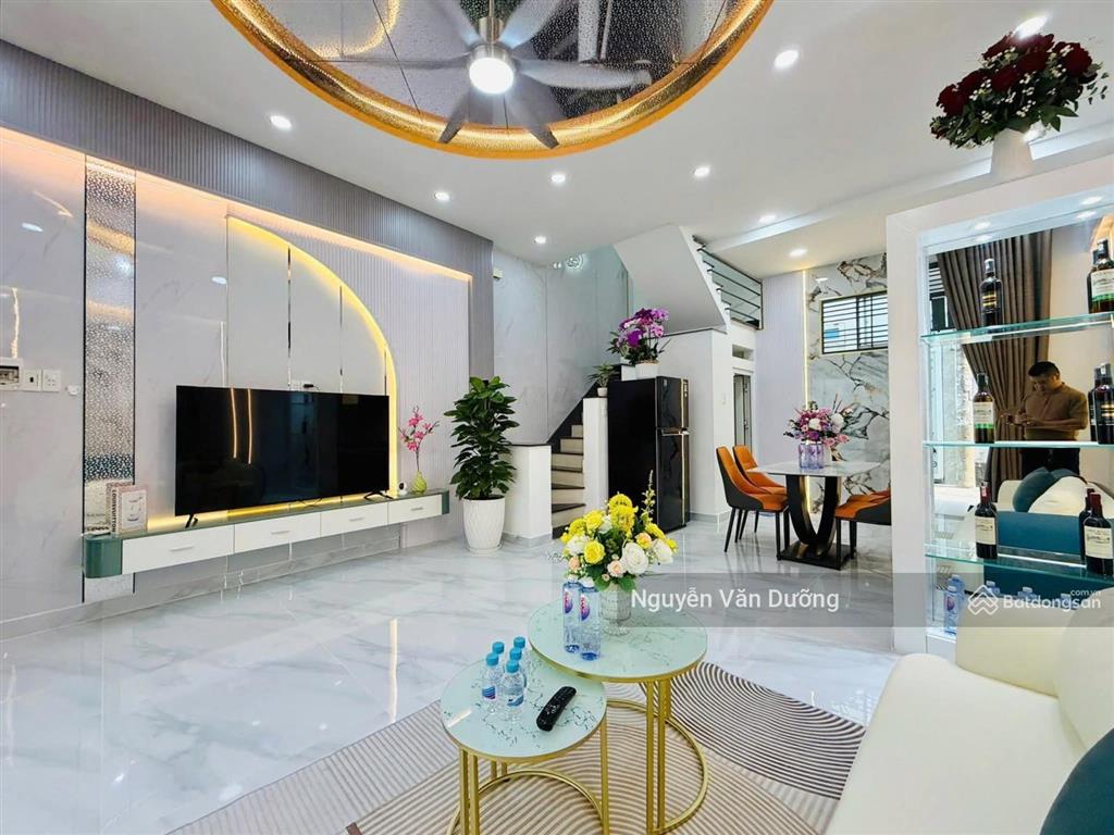 Khó tìm! phố vũ ngọc phan, ngõ thông kinh doanh, gần phố, ô tô 40m, sân xe riêng, nở hậu, 41m2*5t