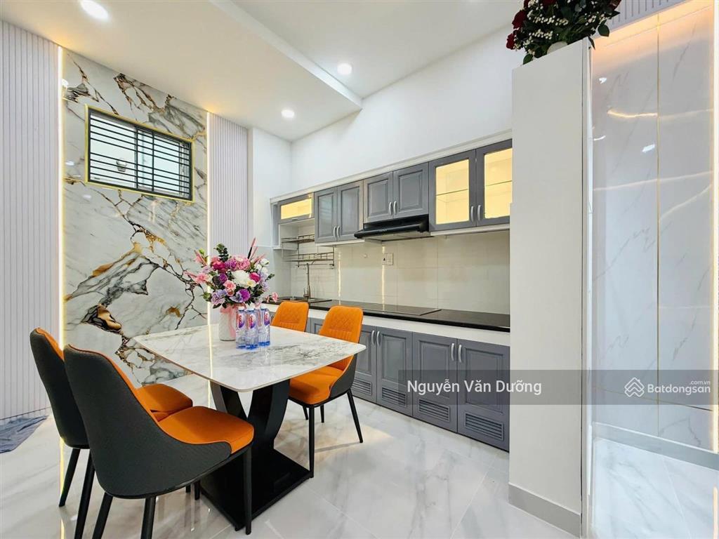 Khó tìm! phố vũ ngọc phan, ngõ thông kinh doanh, gần phố, ô tô 40m, sân xe riêng, nở hậu, 41m2*5t