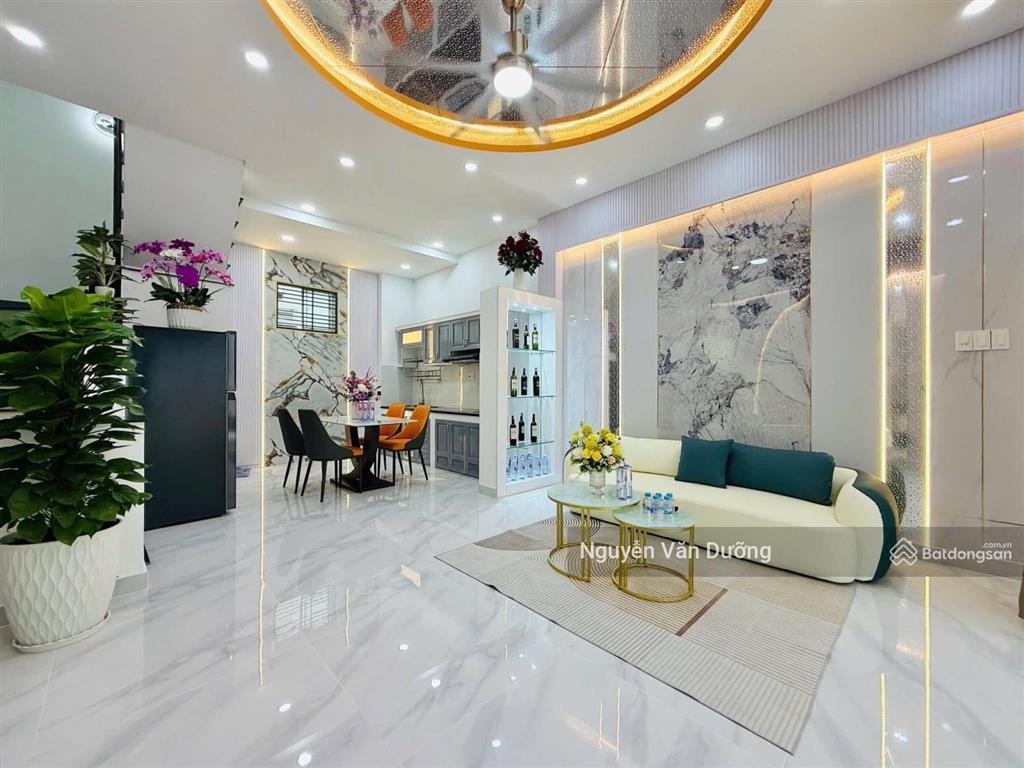 Khó tìm! phố vũ ngọc phan, ngõ thông kinh doanh, gần phố, ô tô 40m, sân xe riêng, nở hậu, 41m2*5t
