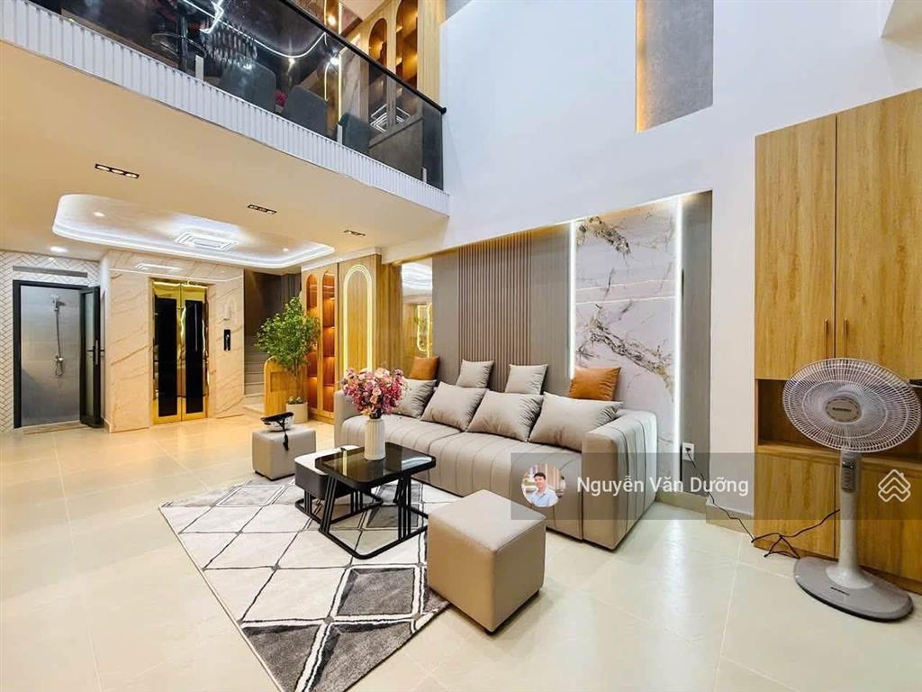 Lô góc phố phương mai, nhà mới ở ngay, thang máy xịn sò, ngõ 3 gác thông, ô tô đỗ gần, 39m2 * 6t