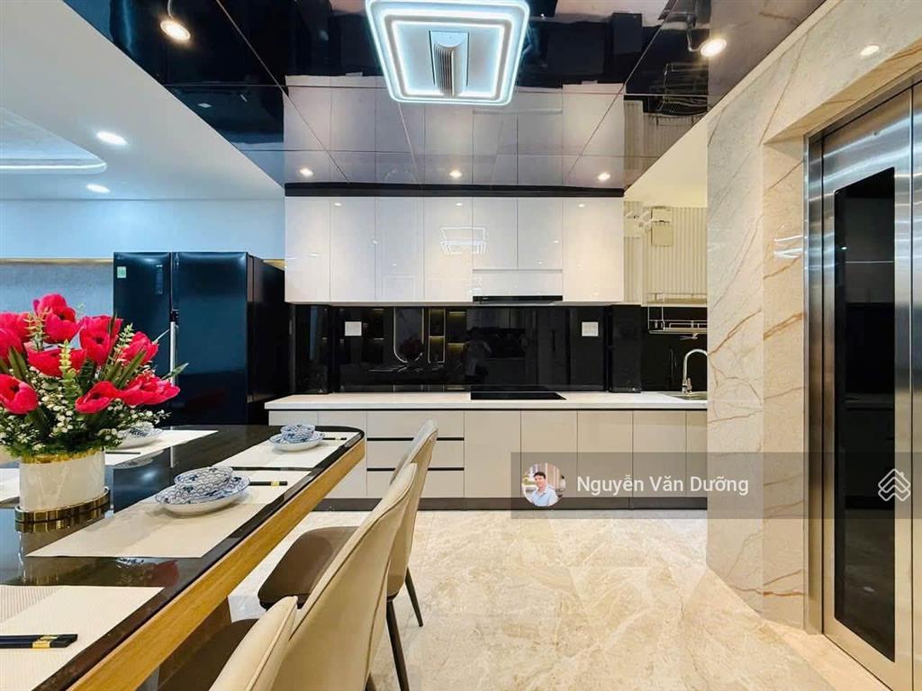 Lô góc phố phương mai, nhà mới ở ngay, thang máy xịn sò, ngõ 3 gác thông, ô tô đỗ gần, 39m2 * 6t