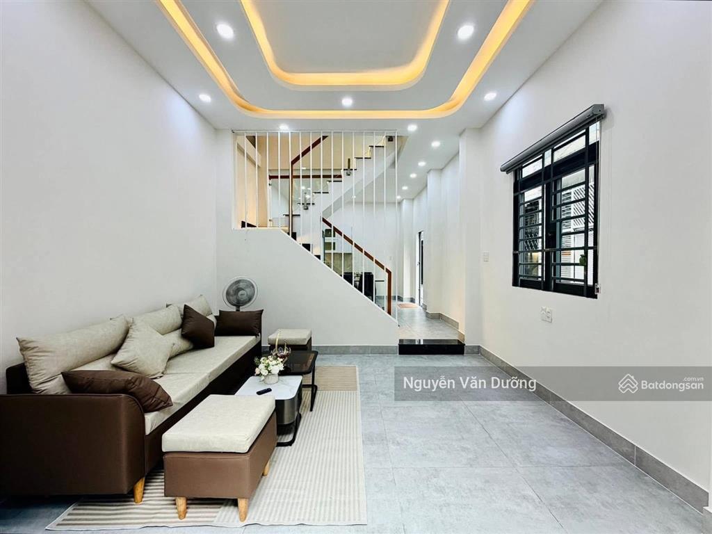 Rẻ bất ngờ! nhà riêng pháo đài láng, ô tô 35m, ngõ 3 gác thông, gần phố, ở ngay full nt, 40m2*5t