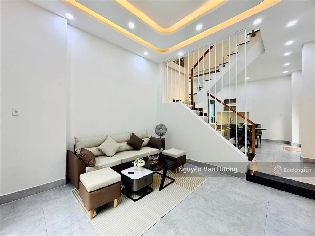 Rẻ bất ngờ! nhà riêng pháo đài láng, ô tô 35m, ngõ 3 gác thông, gần phố, ở ngay full nt, 40m2*5t