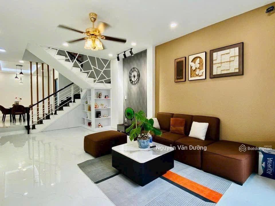 Giảm sốc 1 tỷ! phố nguyễn chí thanh, ngõ thông, sát phố, ba gác tránh, sổ đẹp nở hậu, 38m2* 5 tầng