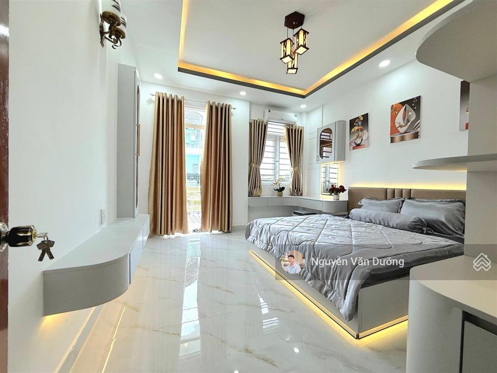 Quá đỉnh! phố nguyễn ngọc vũ, 2 thoáng ở ngay, ô tô đỗ 5m, sát mặt phố, sân xe riêng, 42m2*6t