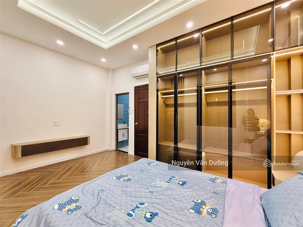 Siêu phẩm! trường chinh, lô góc 2 thoáng, nhà đẹp ở luôn, ngõ thông rộng, cách ô tô 40m, dt 45m2*5t