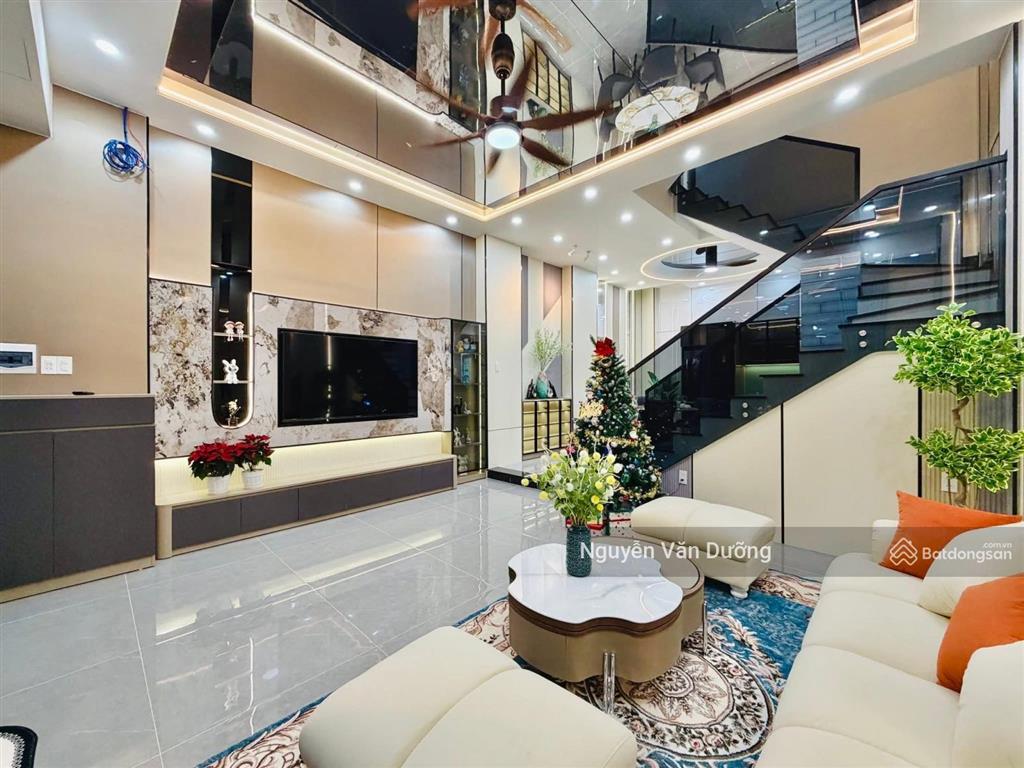 Siêu phẩm! trường chinh, lô góc 2 thoáng, nhà đẹp ở luôn, ngõ thông rộng, cách ô tô 40m, dt 45m2*5t