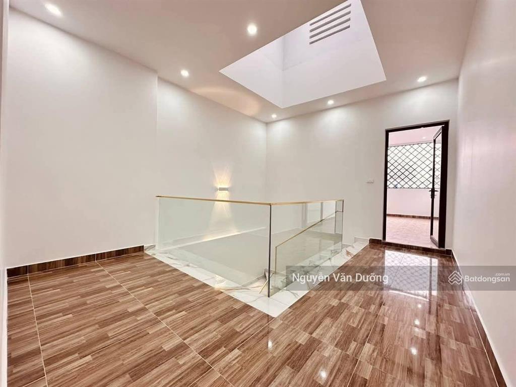 Giá mềm! phố thịnh quang, mặt ngõ thông kd, ô tô đỗ 15m, sổ nở hậu, nhà đẹp ở ngay, dt 41m2*6t