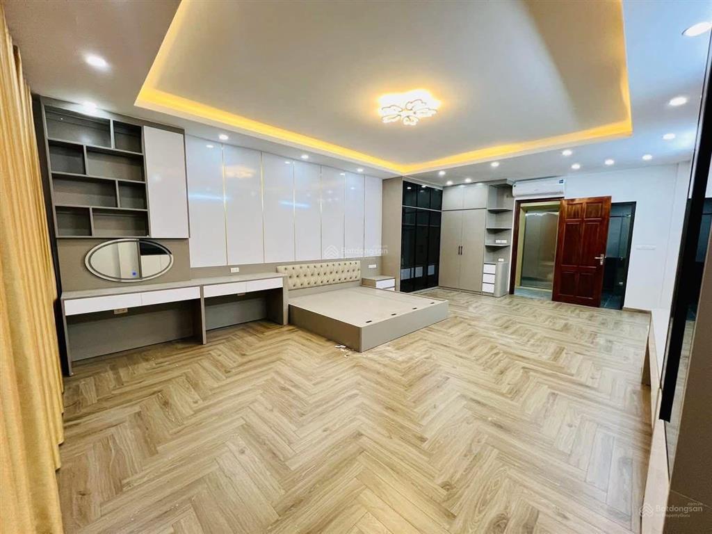 Giảm sâu! phố vũ thạnh giáp đoàn thị điểm, nhà mới, thang máy, lô góc, 20m ô tô, dt 42m2*6tầng