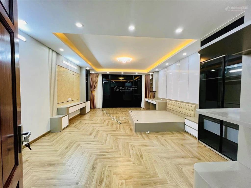Giảm sâu! phố vũ thạnh giáp đoàn thị điểm, nhà mới, thang máy, lô góc, 20m ô tô, dt 42m2*6tầng
