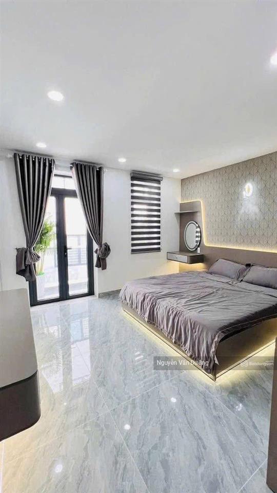 Bán gấp! phố thái hà, dân xây chắc chắn, ngõ thông, 30m ra phố, ba gác đỗ, ở luôn, sân xe,42m2 * 5t