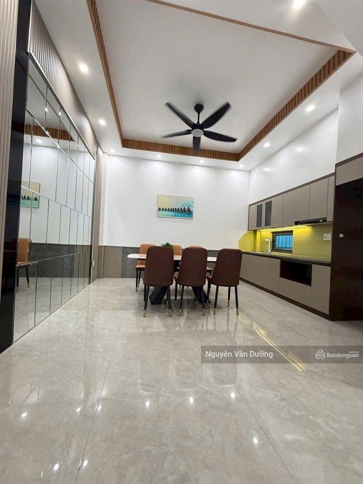 Bán gấp! phố thái hà, dân xây chắc chắn, ngõ thông, 30m ra phố, ba gác đỗ, ở luôn, sân xe,42m2 * 5t