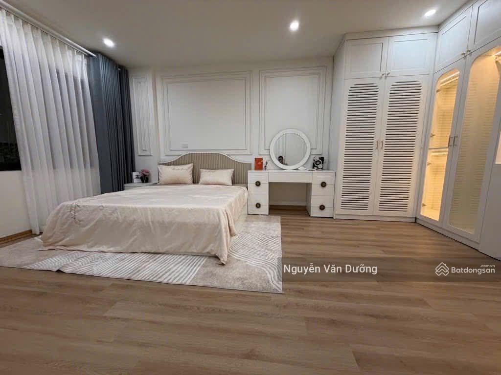 Cực hiếm! lô góc thịnh quang, 2 thoáng, 1phút ra phố, nhà dân xây mới đẹp, ở ngay, sổ vuông,40m2*5t