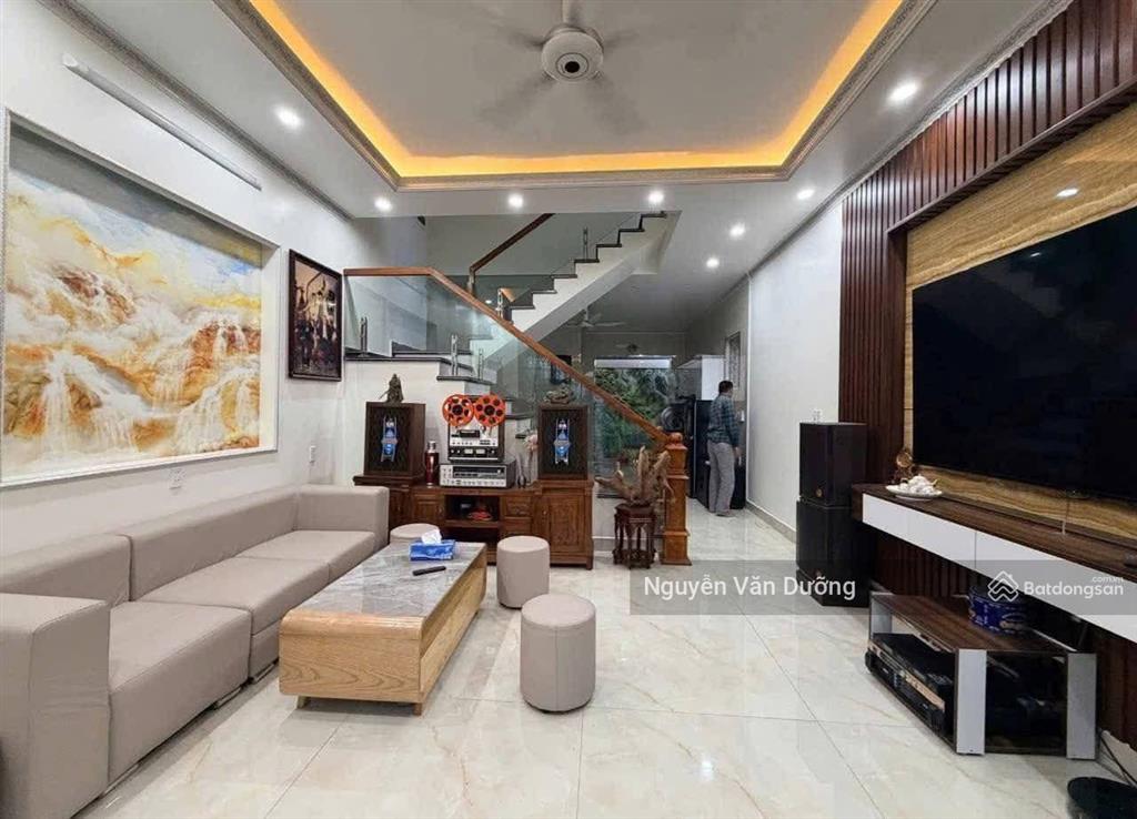 Cực hiếm! lô góc thịnh quang, 2 thoáng, 1phút ra phố, nhà dân xây mới đẹp, ở ngay, sổ vuông,40m2*5t