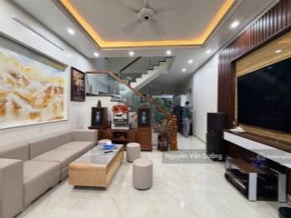 Cực hiếm! lô góc thịnh quang, 2 thoáng, 1phút ra phố, nhà dân xây mới đẹp, ở ngay, sổ vuông,40m2*5t