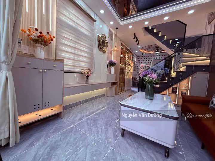 Rẻ quá! nhà 2 thoáng phố cát linh, ngõ nông gần phố, cách ô tô 30m, dân xây chắc chắn, 42m2 * 5t