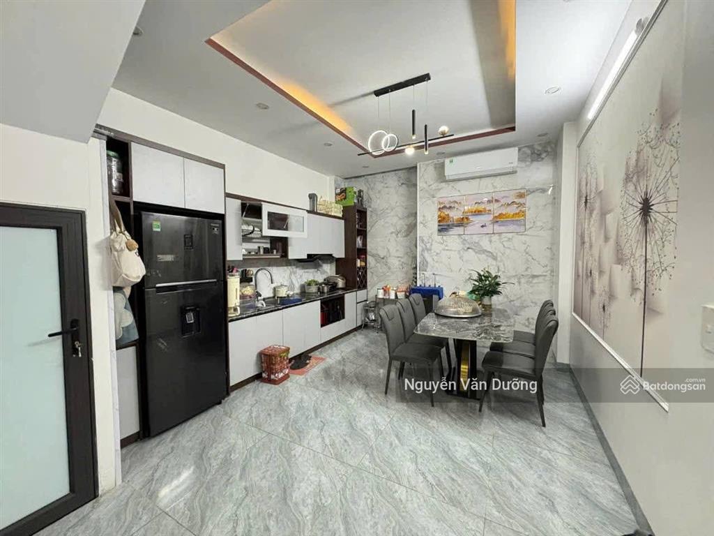 Giảm sâu! nhà phố trần hữu tước, ngõ nông, gần phố, gần hồ đắc di, sân xe riêng, dt 38m2 * 5t