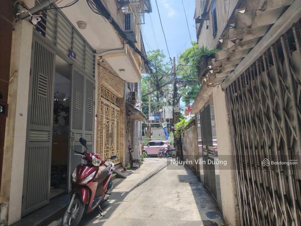 Giảm sâu! nhà phố trần hữu tước, ngõ nông, gần phố, gần hồ đắc di, sân xe riêng, dt 38m2 * 5t