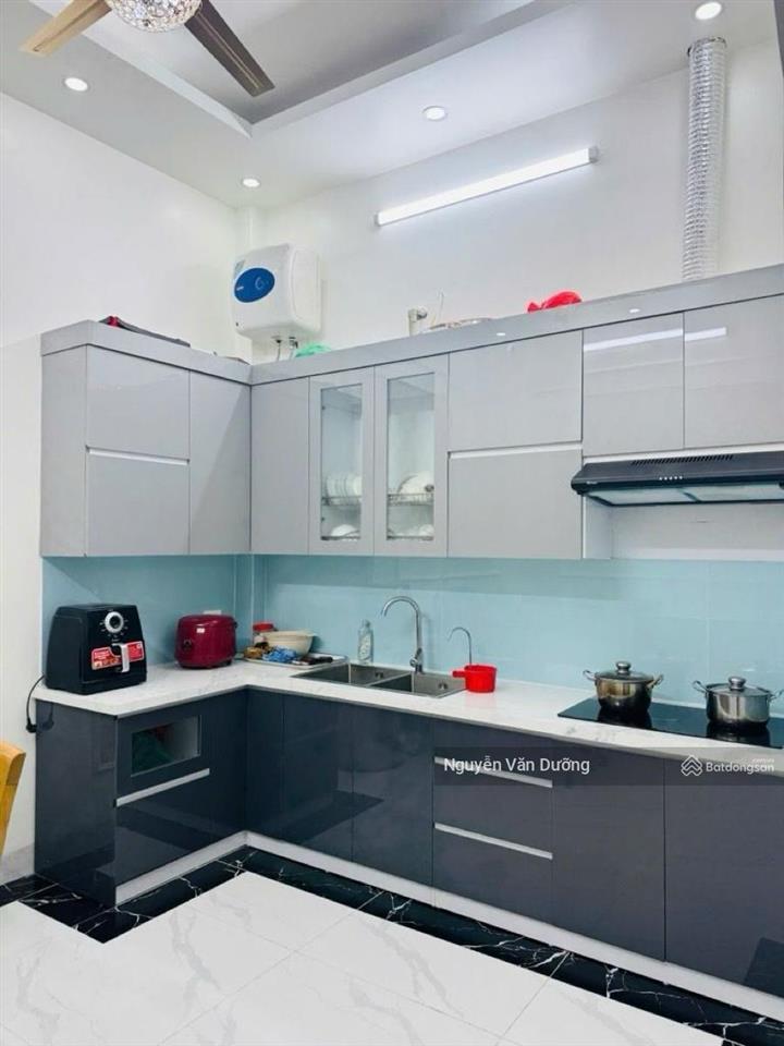 Siêu hiếm! nhà riêng phố thái thịnh, 20m ra ô tô, ngõ to thoáng, dân xây còn mới, 43m2 * 5t, 4pn