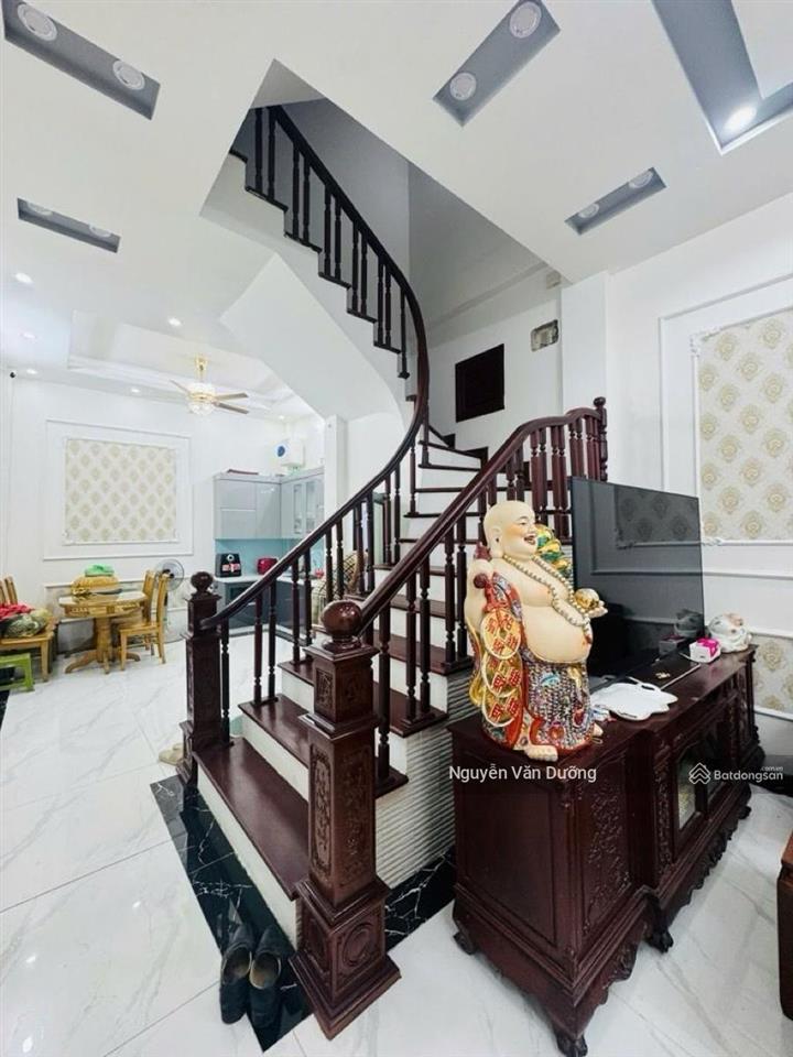 Siêu hiếm! nhà riêng phố thái thịnh, 20m ra ô tô, ngõ to thoáng, dân xây còn mới, 43m2 * 5t, 4pn