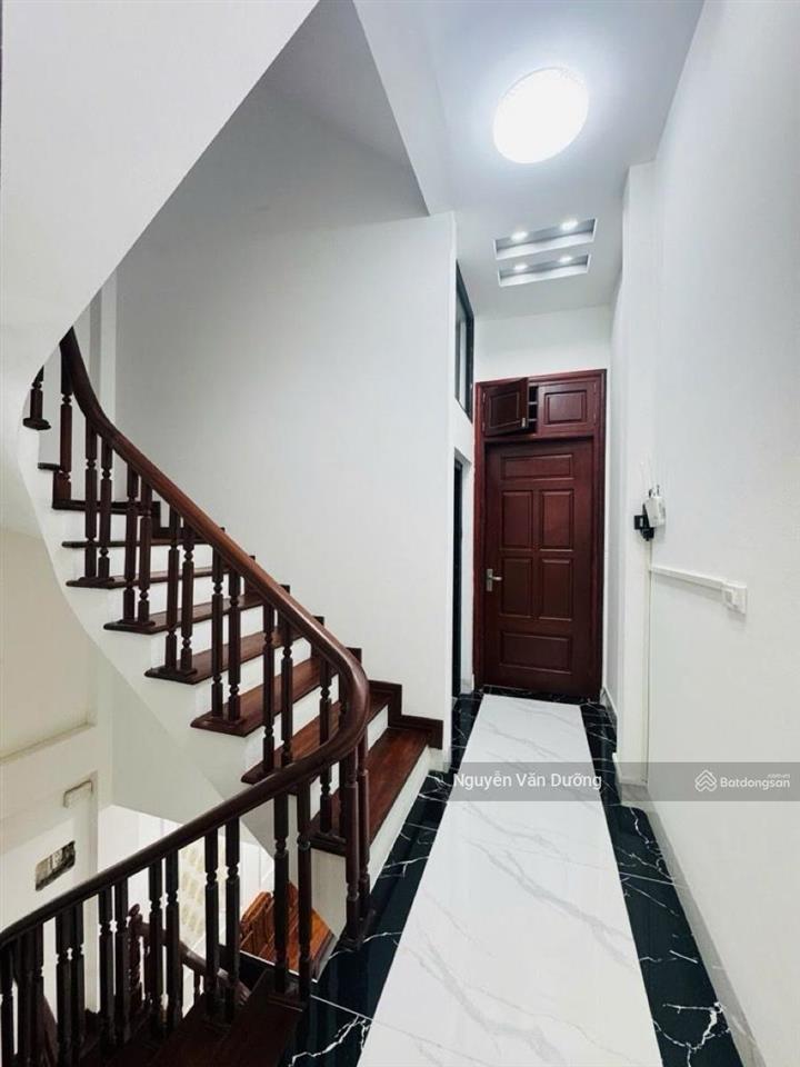 Siêu hiếm! nhà riêng phố thái thịnh, 20m ra ô tô, ngõ to thoáng, dân xây còn mới, 43m2 * 5t, 4pn
