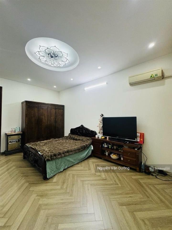 Siêu hiếm! nhà riêng phố thái thịnh, 20m ra ô tô, ngõ to thoáng, dân xây còn mới, 43m2 * 5t, 4pn