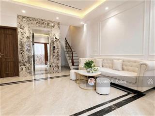 Chất quá! nhà riêng đặng tiến đông, thang máy, kinh doanh, ô tô sát nhà, sân xe riêng, 38m2 * 6t