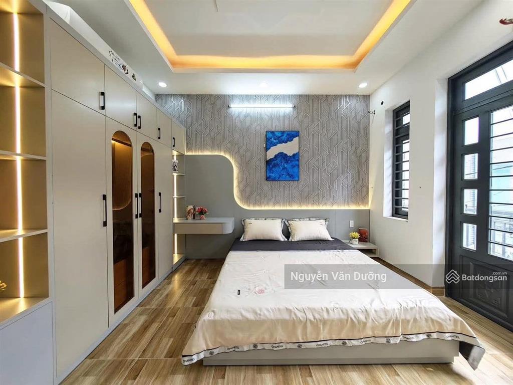 Siêu hiểm đường láng! 50m ra phố, ngõ thoáng ba gác tránh, dân xây ở ngay quy hoạch ổn định 42m2*5t